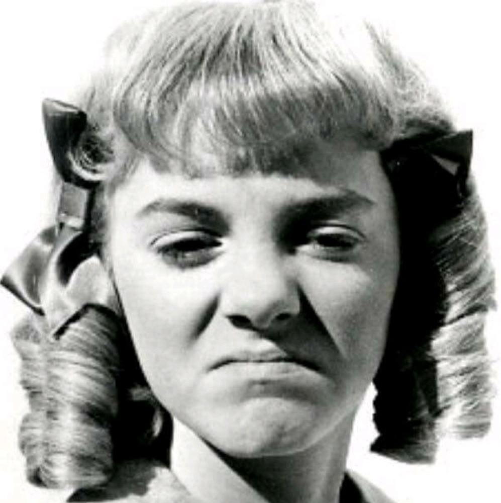 Meet your Posher, Carrie